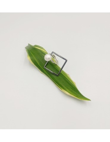 Silver Ring with freshwater...